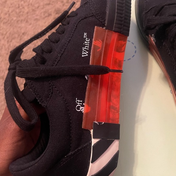 Off White Low Canvas - Picture 7 of 8